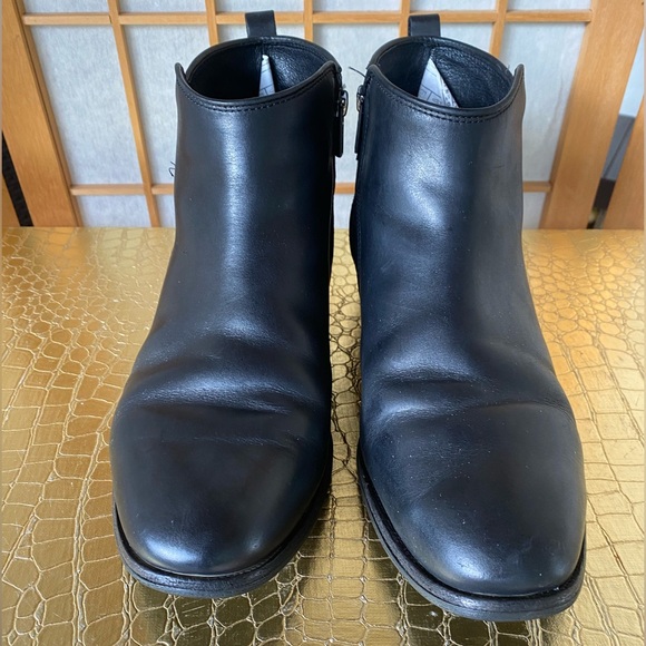 UGG Black Leather Demi Buckle Ankle Boot SZ 10 - Picture 3 of 15